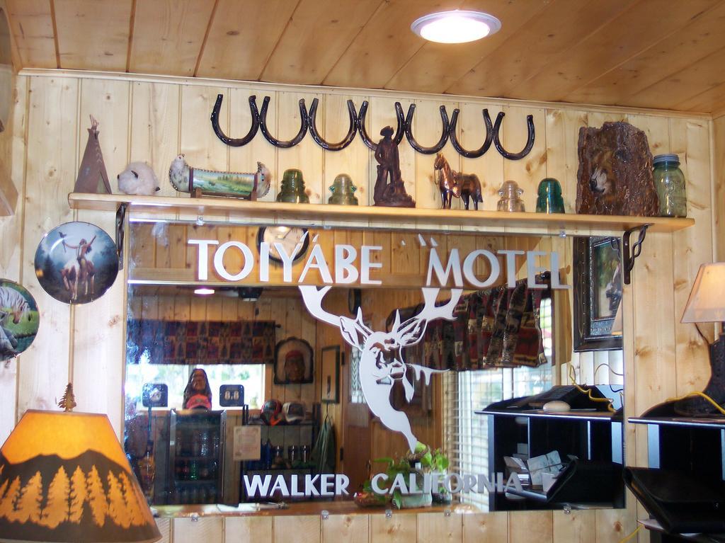 Toiyabe Motel Walker Extérieur photo